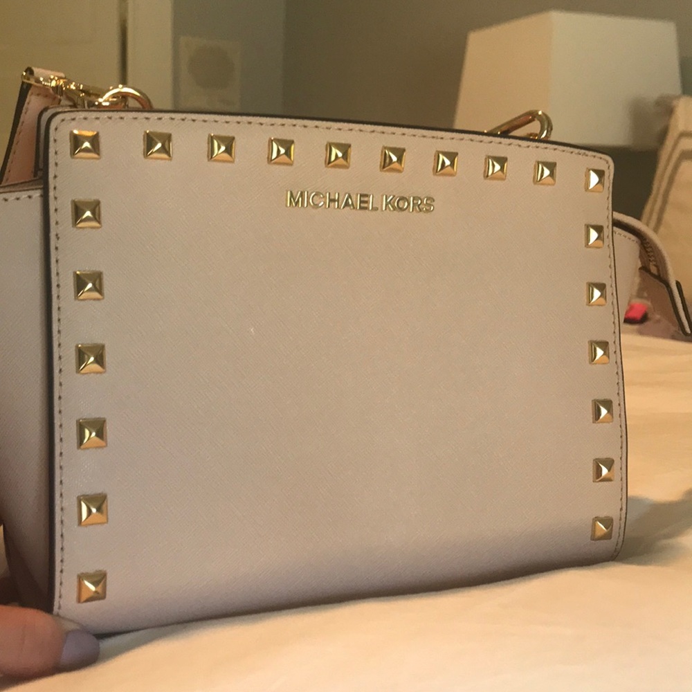 LIMITED EDITION MICHAEL KORS STUDDED CROSSBODY BAG